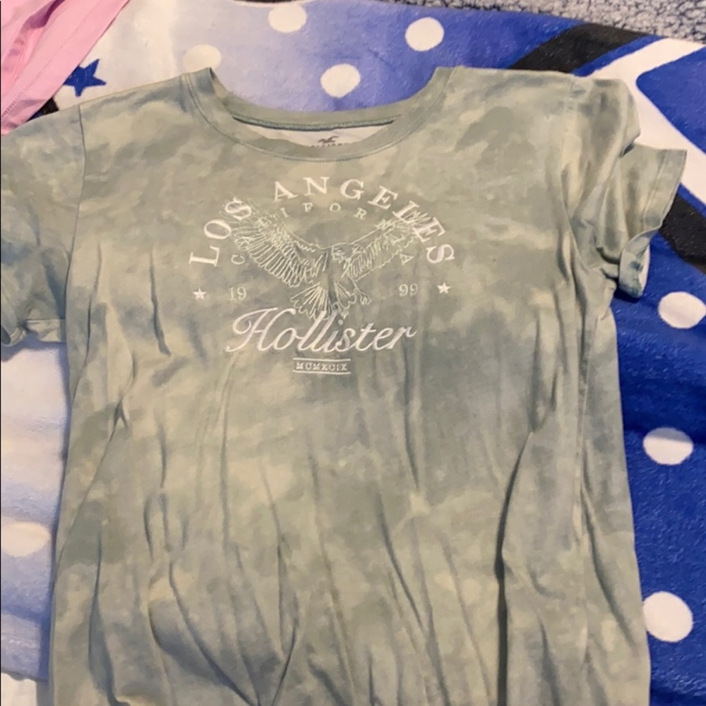 green hollister shirt never worn